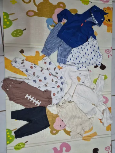 Lote roupas Carter's