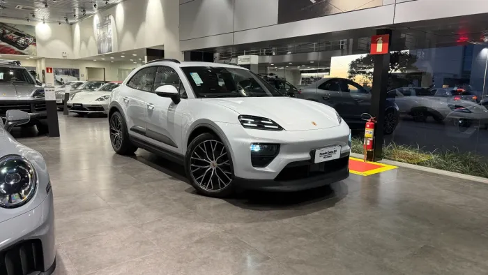 Porsche Macan 4 (elétrico) 2025