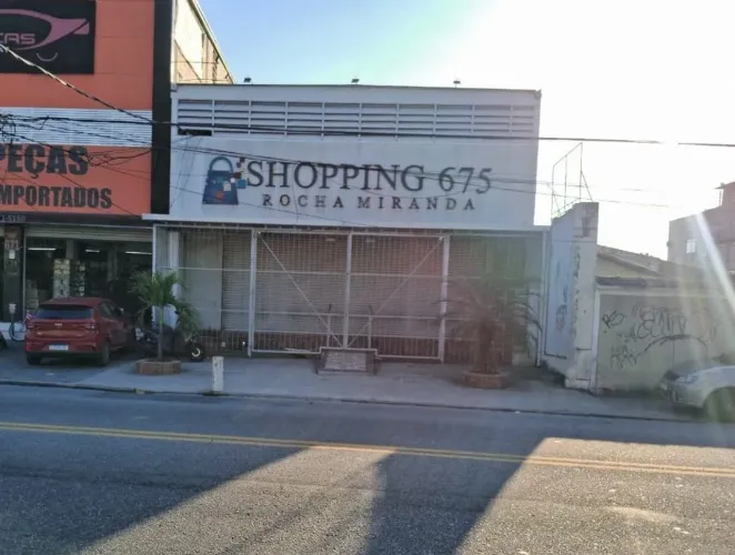 Galpão em Rocha Miranda 700 m² | Locação por R$ 11.200/mês ou venda por R$ 1.990.000,00