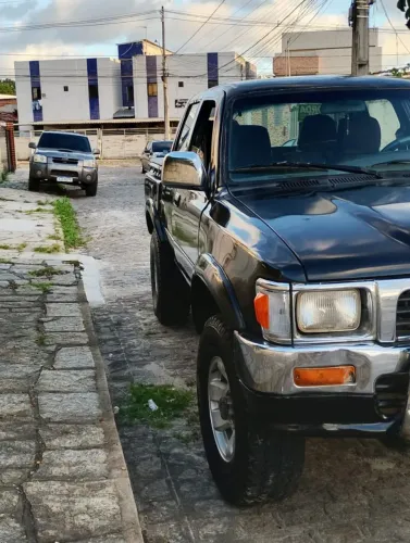 Toyota Hilux CD SR5 4X4 2.8 Diesel 2001