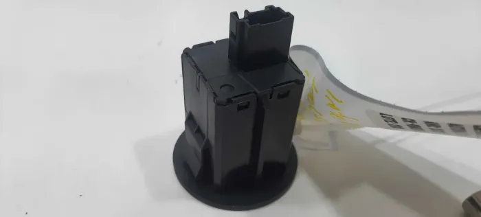 Trava Botão Cortina Chave Gm Onix Sedan Lt 1.0 2024 V2303