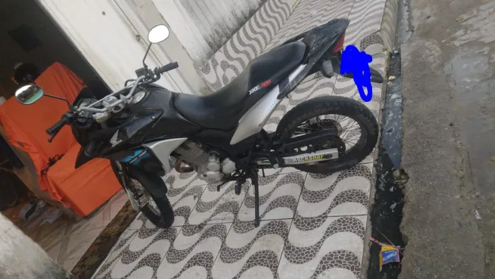 Vendo moto XRE /300 ano 2015