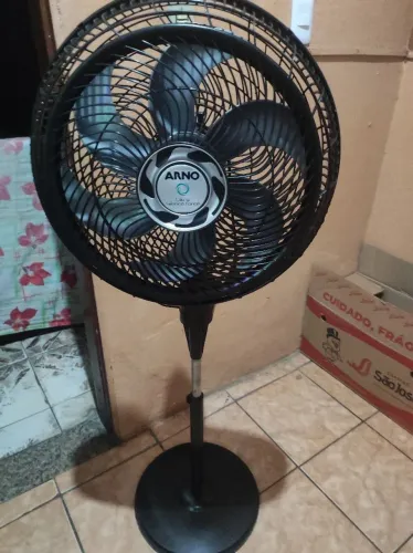 Ventilador de coluna Arno 40cm funcionando perfeitamente em ótimo estado