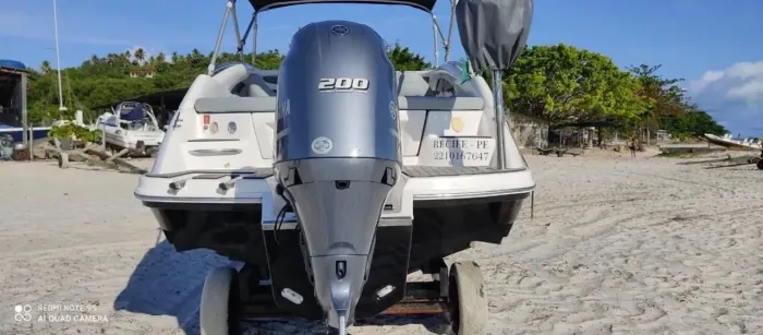 *Motor Yamaha 200 HP* seminovo