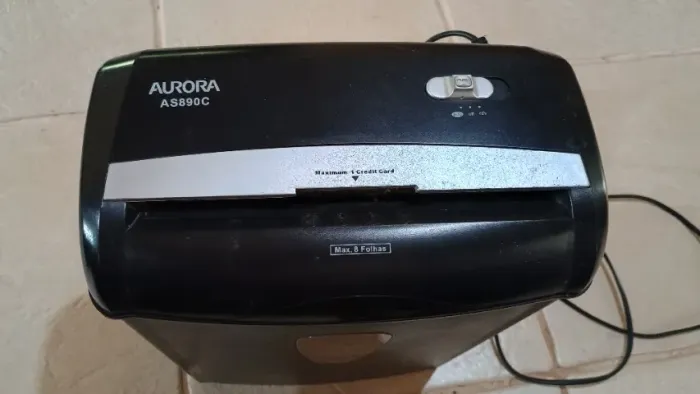 CORTADOR DE PAPEL E CARTÃO De Crédito
