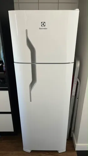 Geladeira Electrolux Cycle Defrost 260l