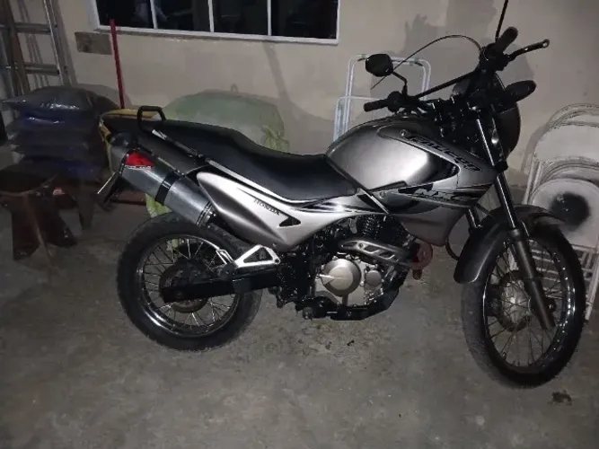 Moto é tratada a pão de Lor muita boa