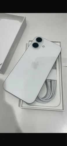 iPhone 16