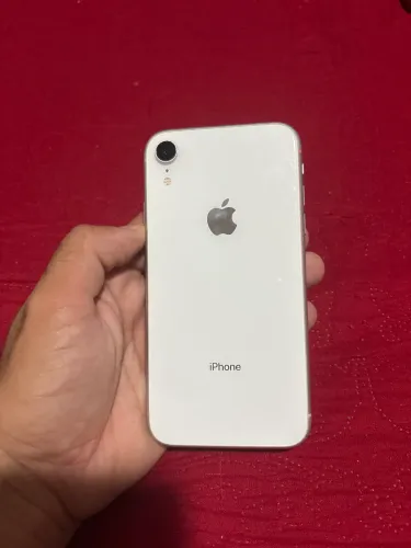 iPhone XR