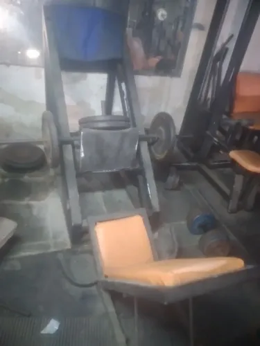 Academia de musculação completa