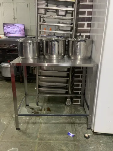 02 MESAS INOX COZINHA INDUSTRIAL