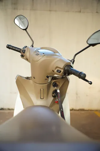 Honda Biz 125 Flex 2022 com 27.114 km Branco Perolado