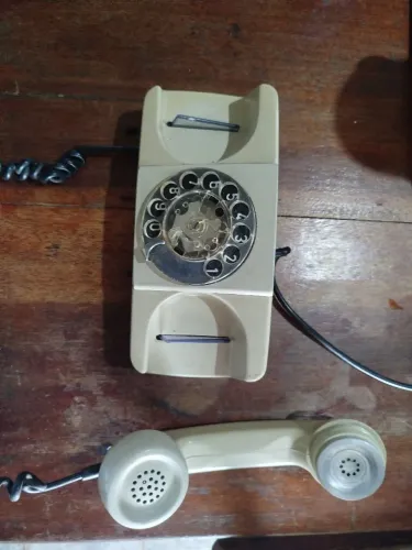 Telefone antigo