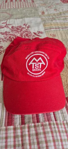 Boné MTST