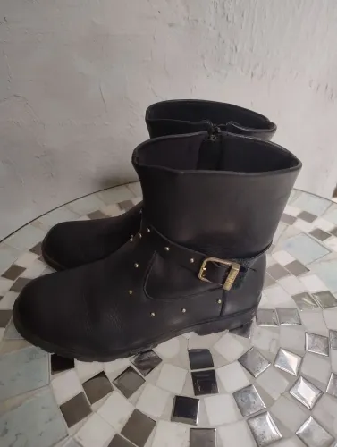 Bota Bibi tamanho 35