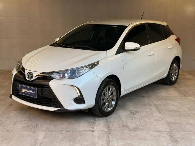 Toyota Yaris XS 1.5 Flex 16V 5P Aut. 2023