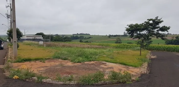 Terreno Jardim Barcelona esquina Maringá Pr, R$ 200.000,00