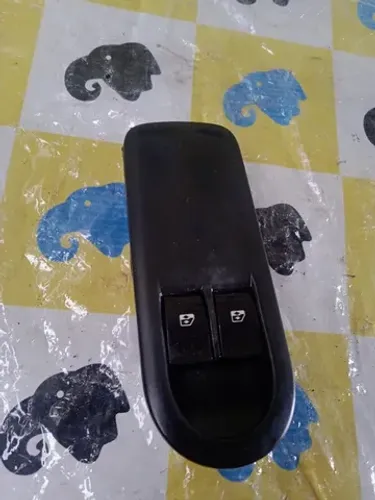 Botão Vidro Eletrico Diant. Esquerdo Sandero 2013 14