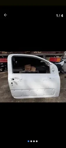 Porta Fiat uno Vivace lado direito passageiro