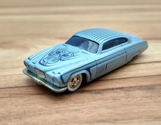 Hot Wheels Fish'd & Chip'd - Wayne's Garage (Loose)