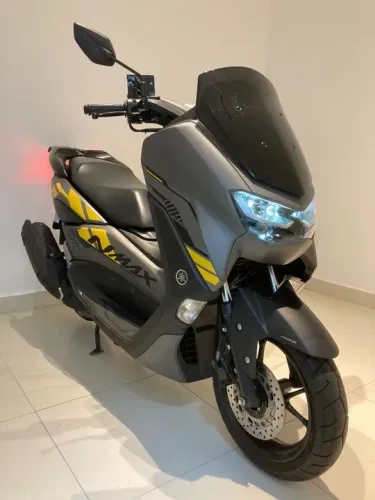 NMAX SE impecável baixo km moto serie especial entrada em ate 10x no cartão 