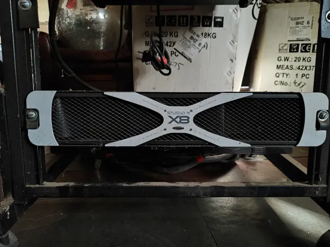 Amplificador Studio R X8 4800 Watts