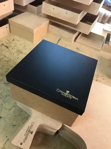 Caixas, bandejas e diversos itens em MDF