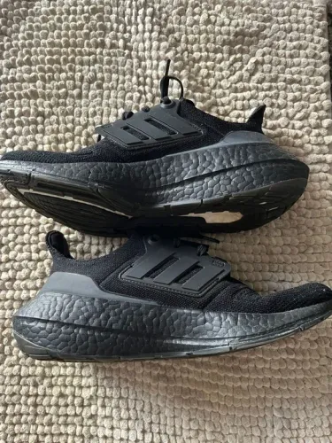 Adidas Ultraboost 23 light