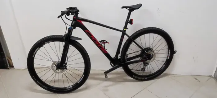 Oggi Pro Carbon tamanho 19