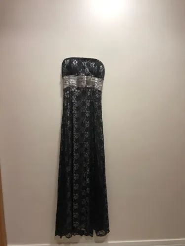 Vestido longo preto com prata