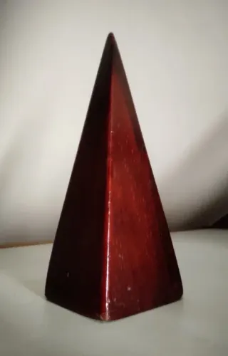 Piramide de Madeira 11 x 4 cm