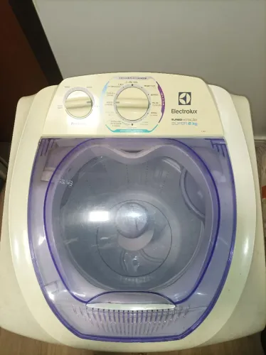 Electrolux Turbo Agitação Super 8kg, modelo LT08E