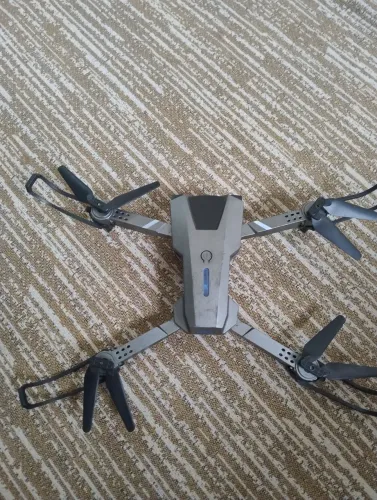 Drone com câmera e anti impacto