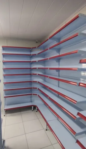 Gôndolas para farmácia 