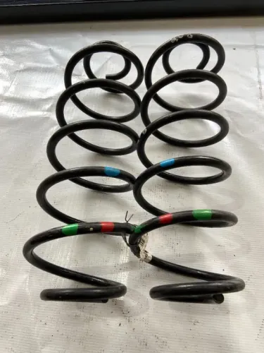 Par de Molas Traseiras Peugeot 208 2014 2015 2016 2017