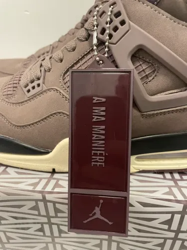 Jordan 4 A MA Maniére