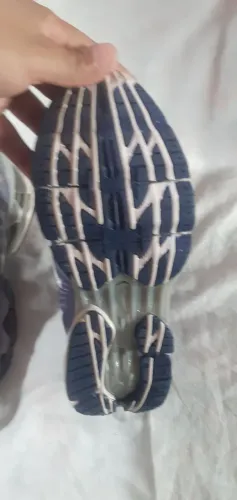 Tênis Esportivo Azul e Branco