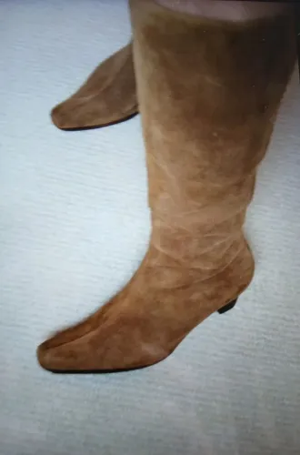 Bota Corello de couro natural,forrada,num.36,Nova.
