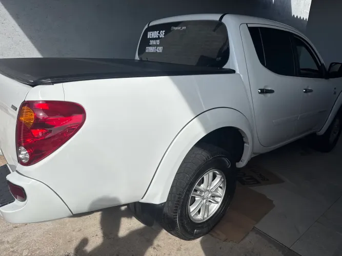 Mitsubishi L200 Triton HPE 3.5 CD V6 24V Flex Aut. 2015