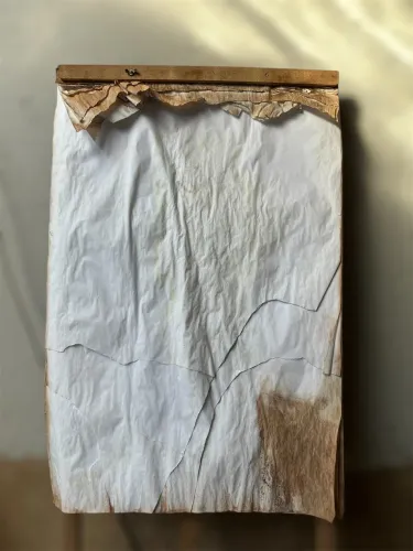 Quadro de Madeira com Moldura - Ótima Estrutura
