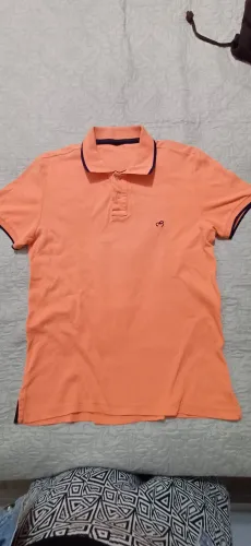 Camisa Polo Laranja com Detalhes em Azul Marinho