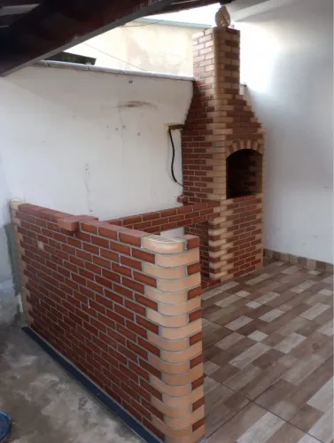 Churrasqueira de tijolos base pra bancada e pia e balcão 