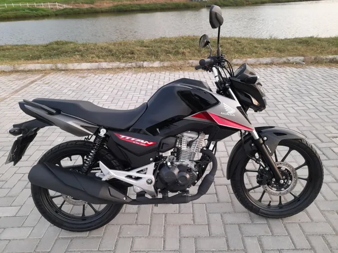 TITAN 160 - 2025 - 300 KM