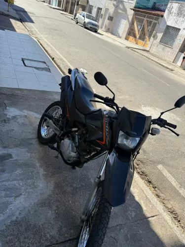 Bros 125 ES