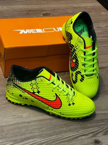 Chuteira Nike Mercurial