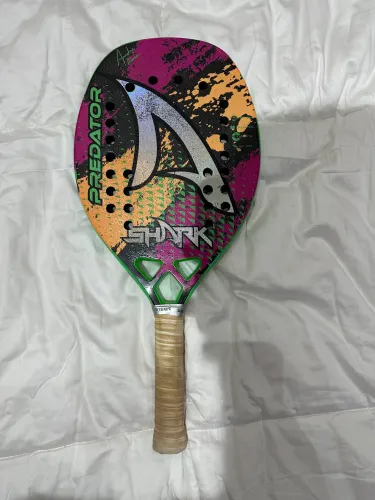 raquete shark predator ( andre baran )
