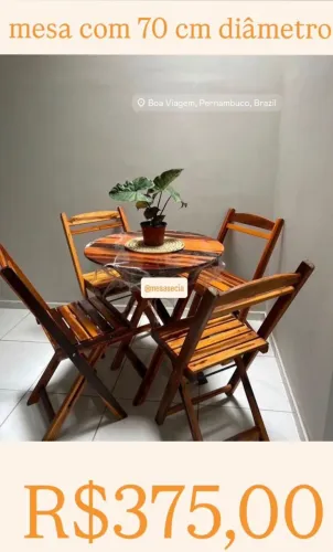 Mesa com 70cm de diâmetro e 4 cadeiras