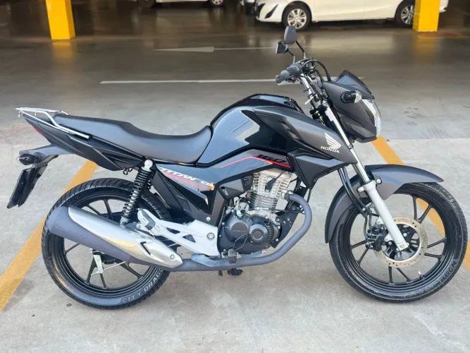 Honda CG TITAN 160 - 2024 Apenas 4614 KM - Placa S - Único Dono - NFe