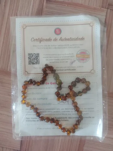 Colar de âmbar para bebês