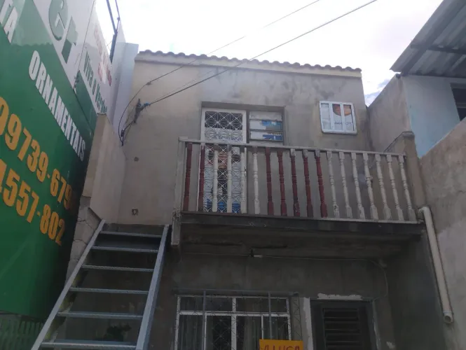Vendo casa em Anchieta.